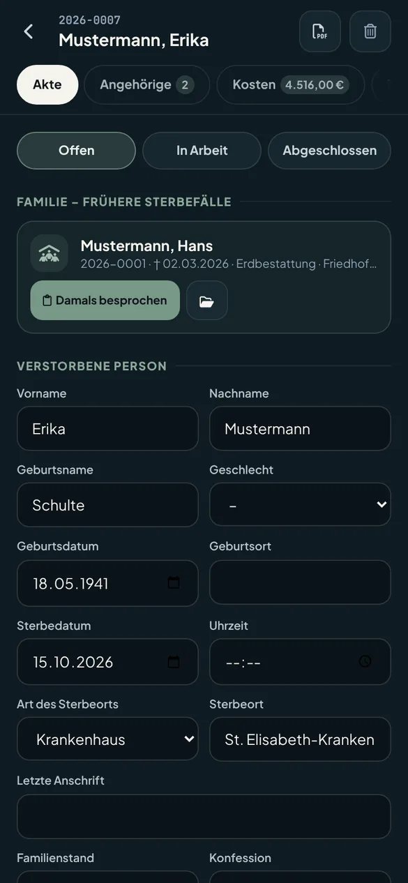 Akte mit früheren Sterbefällen der Familie